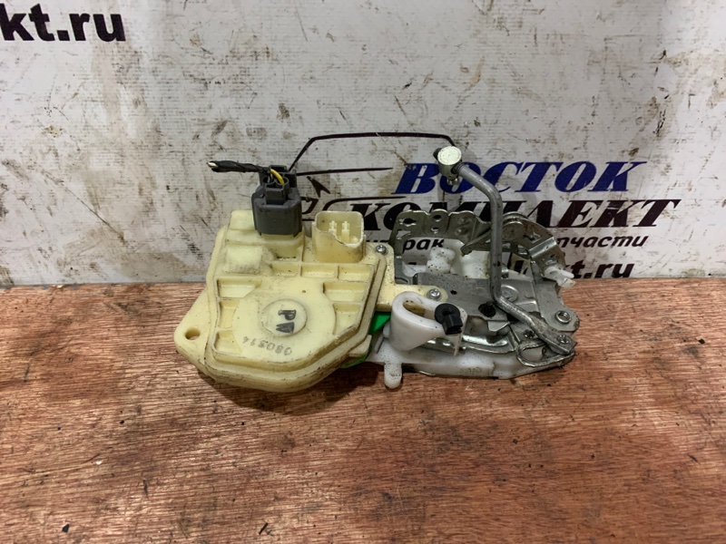 Замок дверной Honda Mobilio Spike GK2 L15A перед лев