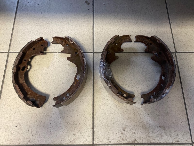 Колодки тормозные Nissan зад