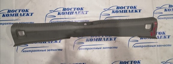 Накладка багажника Mazda Premacy CP8W FP-DE