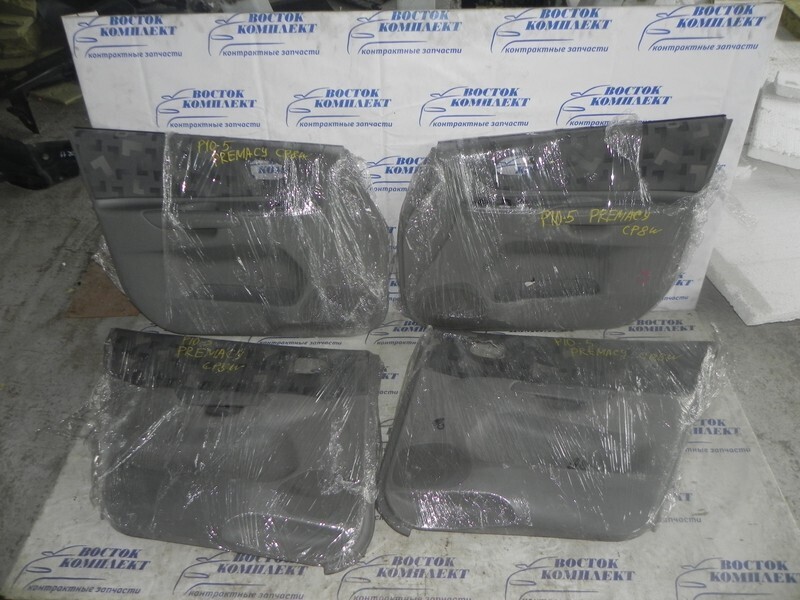 Обшивка двери Mazda Premacy CP8W FP-DE