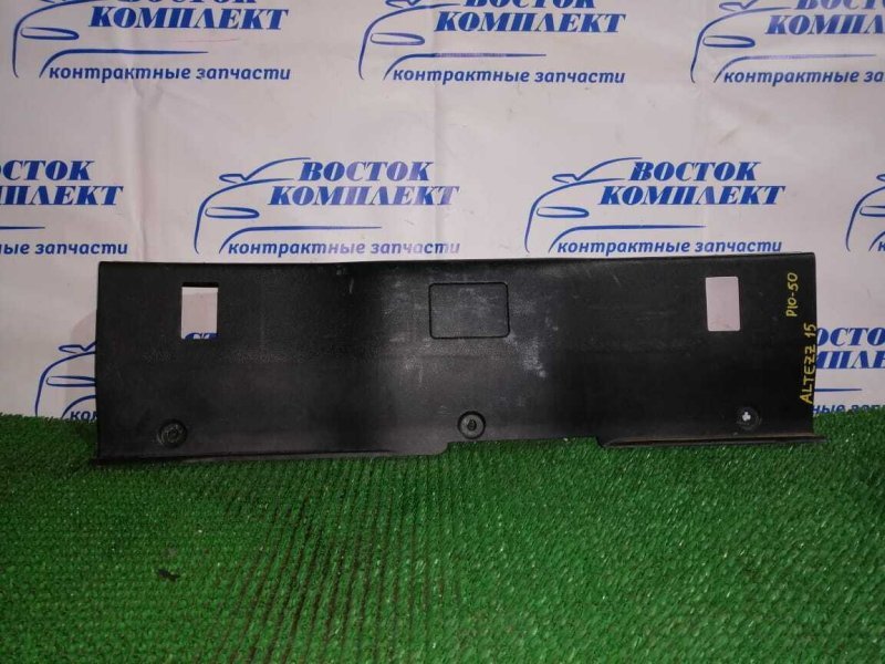 Накладка багажника Toyota Altezza Gita GXE15W 1G-FE