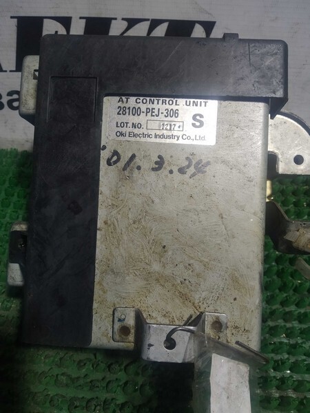 Блок управления КПП Honda Capa GA4 D15B