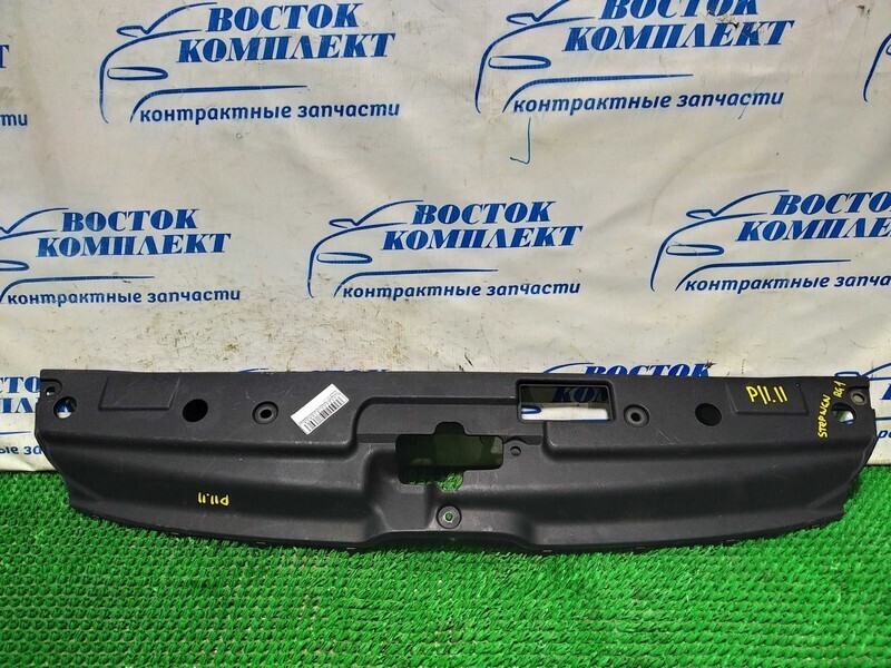 Накладка на рамку радиатора Honda Stepwgn RG1 K20A