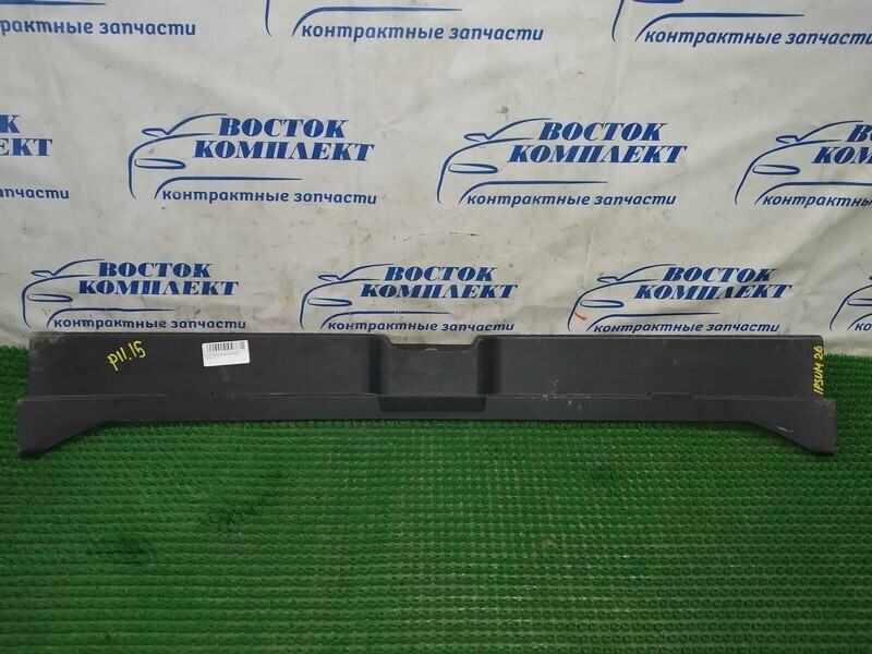 Накладка багажника Toyota Ipsum ACM26W 2AZ-FE