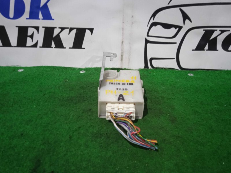 Блок управления дверьми Nissan Primera WHP11 SR20VE