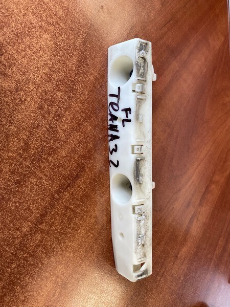 Клипса бампера Nissan Teana J32 VQ25DE перед лев