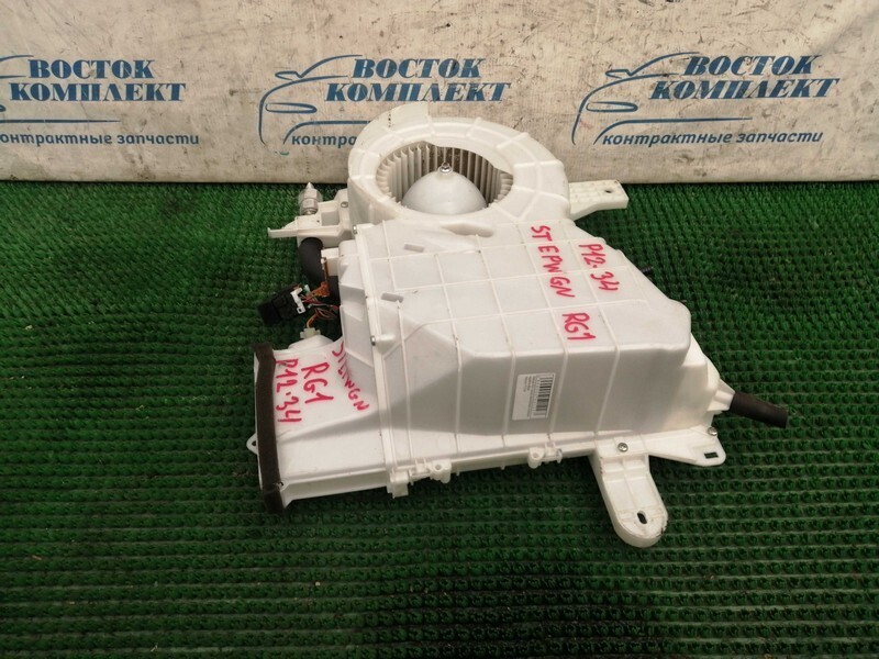 Корпус вентилятора отопителя Honda Stepwgn RG1 K20A зад