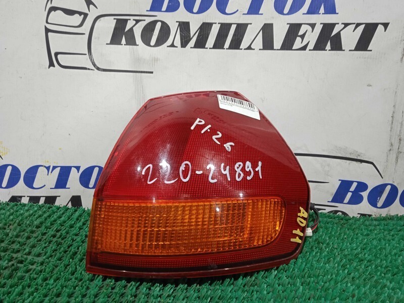 Фонарь стоп-сигнала Nissan AD VFY11 QG15DE прав