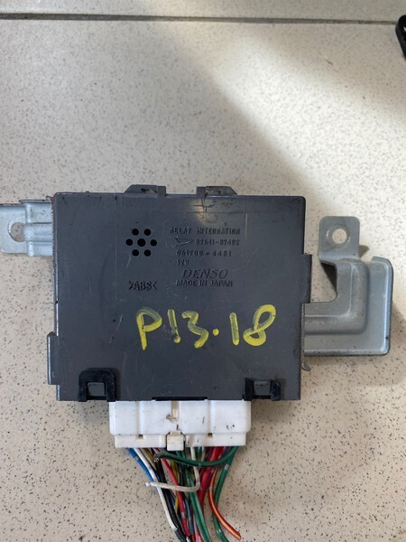 Блок управления форсунками Toyota Cami J100E HCEJ