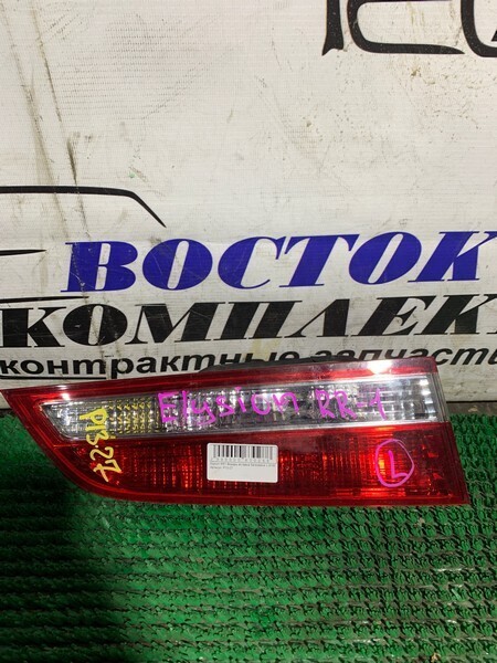 Фонарь вставка багажника Honda Elysion RR1 K24A лев