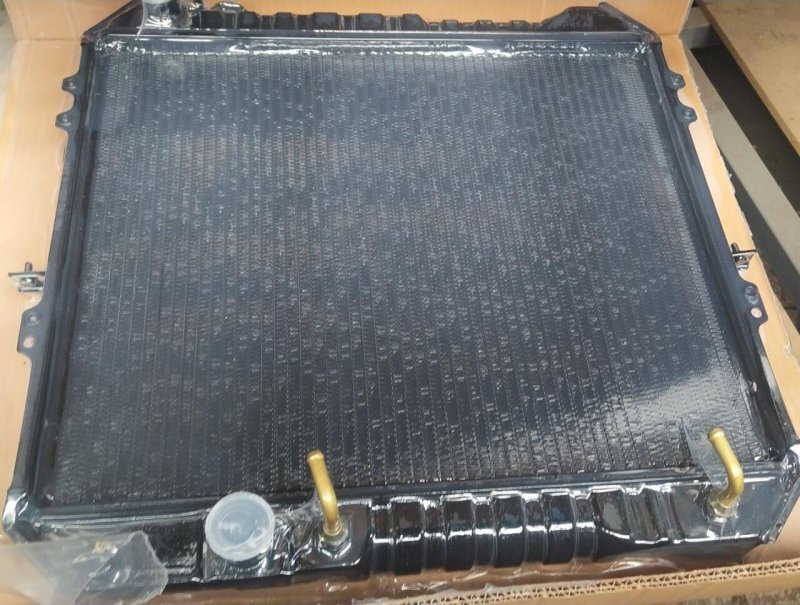 Радиатор двигателя Toyota Hilux Surf LN130W 2LTE