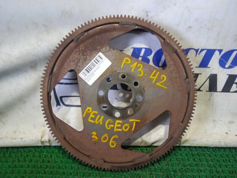 Маховик Peugeot 306  XU10J4R
