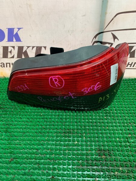 Фонарь стоп-сигнала Peugeot 306  XU10J4R прав