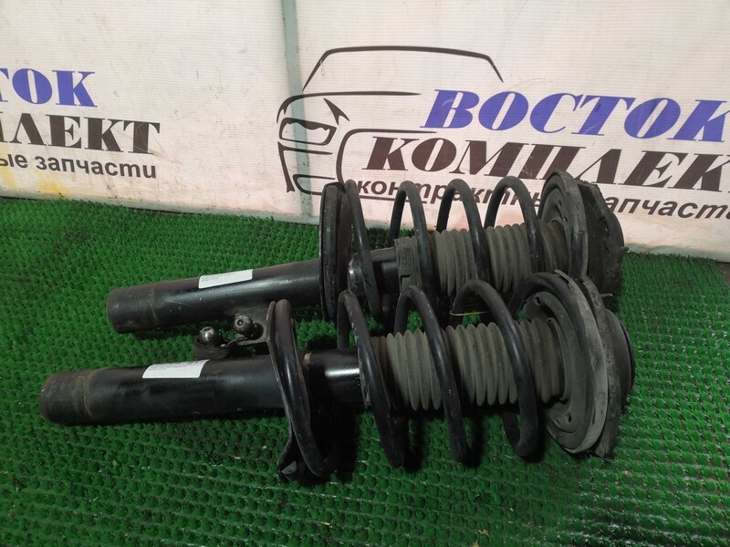 Стойка подвески Peugeot 306  XU10J4R перед лев