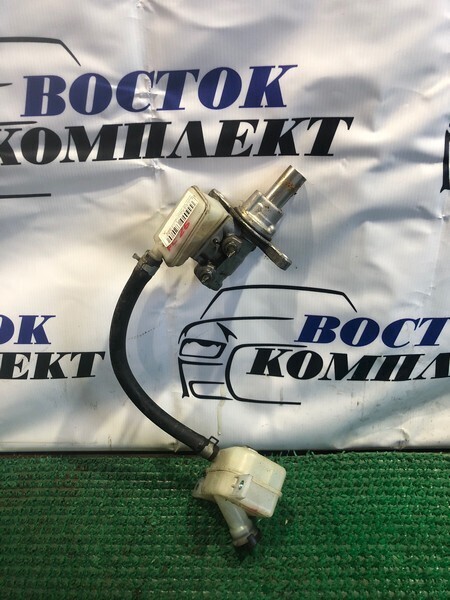 Главный тормозной цилиндр Nissan Serena FC26 MR20DE
