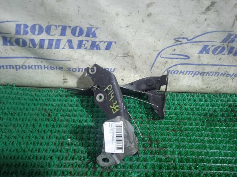 Петля капота Mazda Tribute EPEW YF