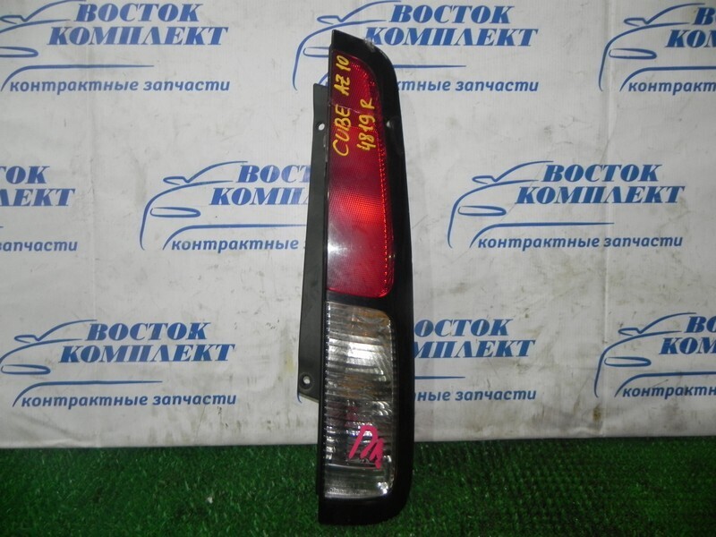 Фонарь стоп-сигнала Nissan Cube AZ10 CGA3DE прав