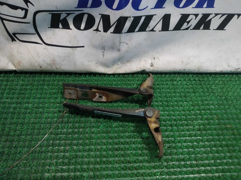 Петля капота Honda Odyssey RA2 F22B