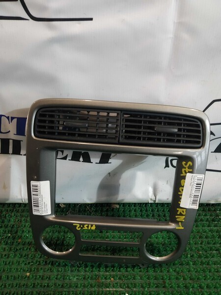 Рамка магнитофона Honda Stream 2002 RN1 D17A