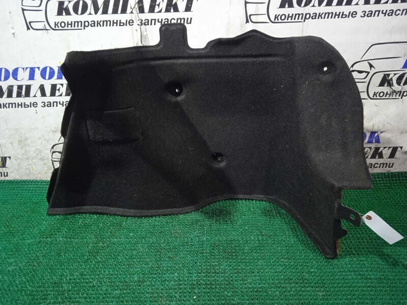 Обшивка багажника Nissan Tiida Latio SC11 HR15DE прав