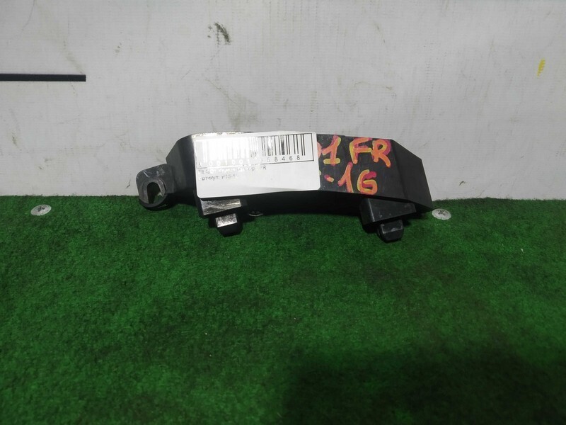 Клипса бампера Honda Fit GD1 L13A перед прав