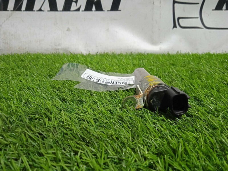 Клапан VVTI Toyota Isis ZGM15 2ZR-FAE