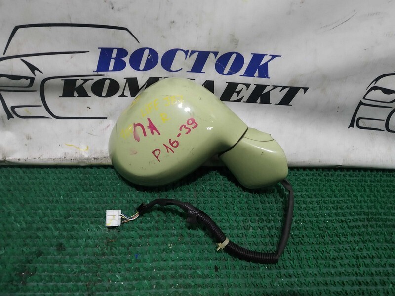 Зеркало боковое Honda Life 2004 JB7 P07A прав