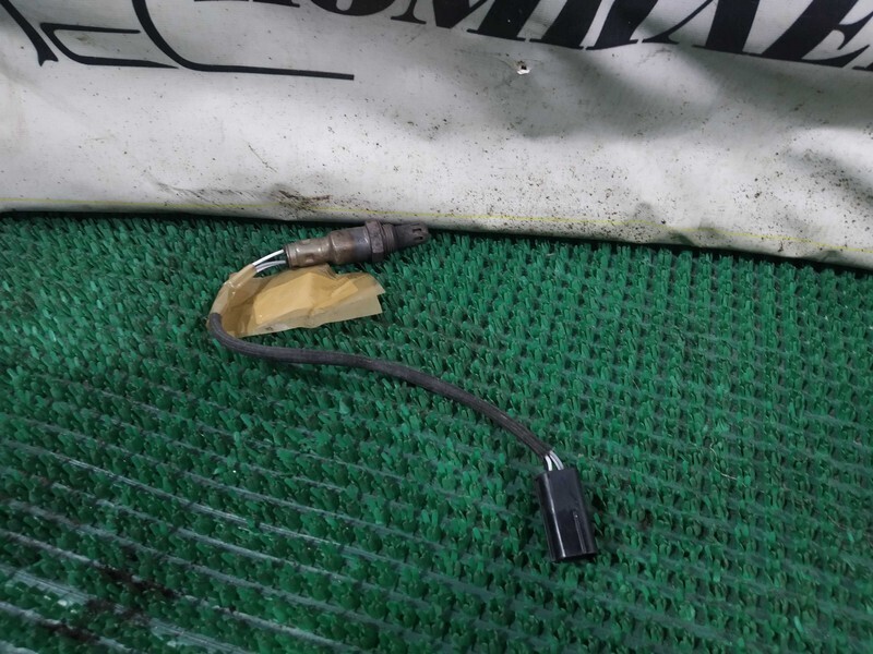 Датчик кислородный Nissan Wingroad JY12 MR18DE