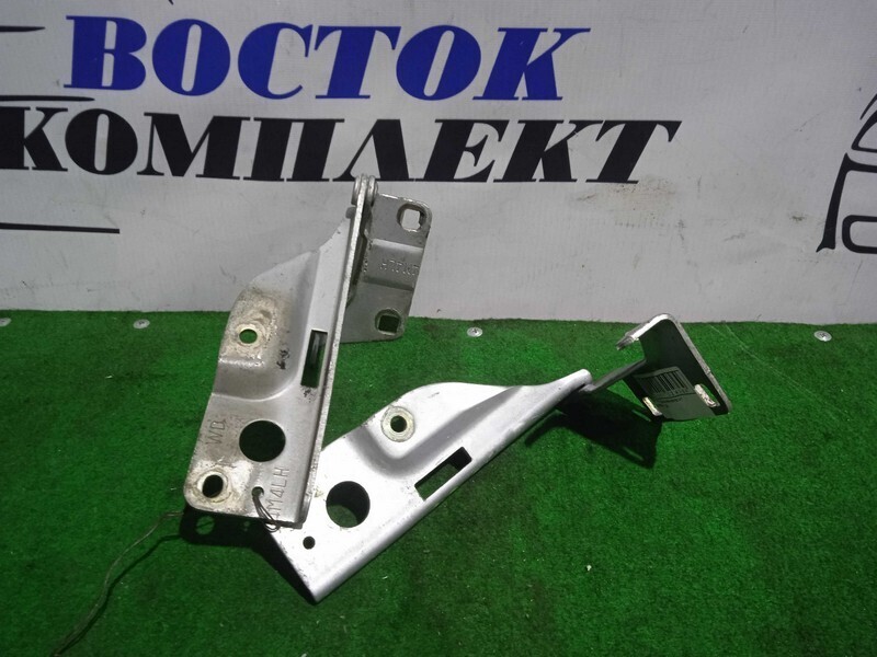 Петля капота Nissan AD VFY11 QG15DE