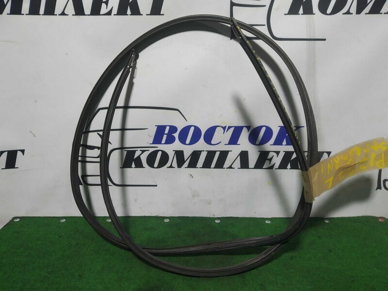 Молдинг крыши Honda Stream RN1 D17A лев