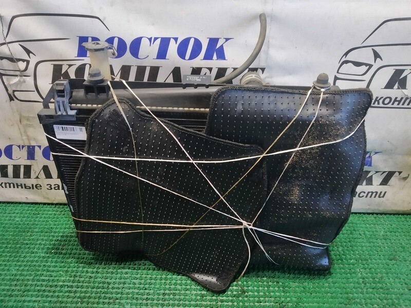 Радиатор кондиционера Toyota Vitz NCP95 2NZ-FE