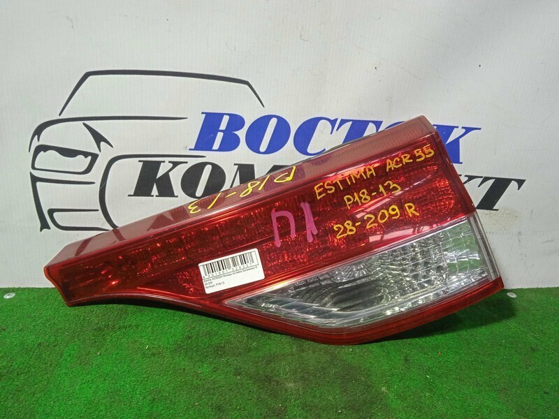Фонарь вставка багажника Toyota Estima ACR55W 2AZ-FE прав