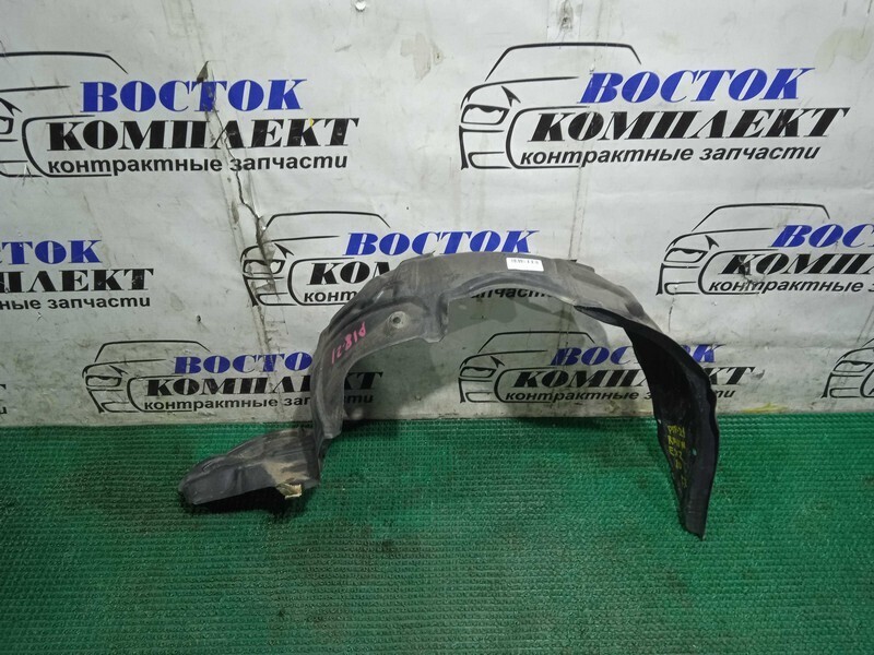 Подкрылок Toyota Raum EXZ10 5E-FE перед прав
