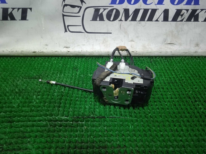 Замок дверной Nissan March AK12 CR12DE перед лев
