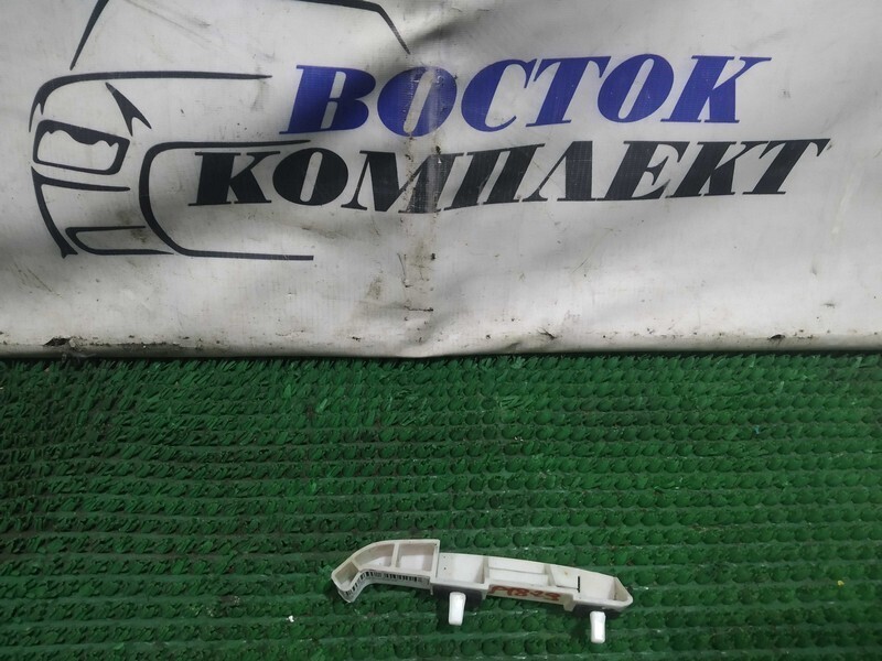 Клипса бампера Nissan March AK12 CR12DE зад прав