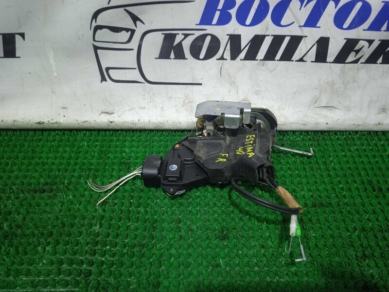 Замок дверной Toyota Estima ACR40W 2AZ-FE перед прав