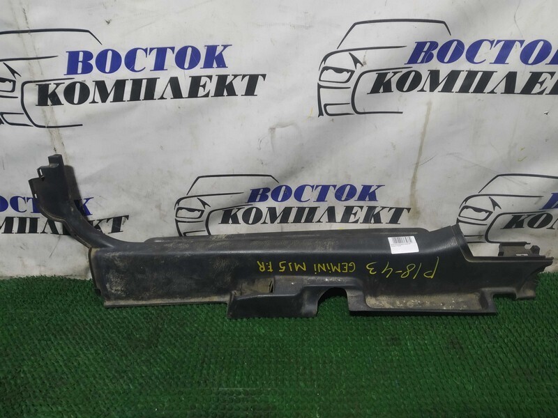 Накладка порога Honda Domani MB5 D16A перед прав