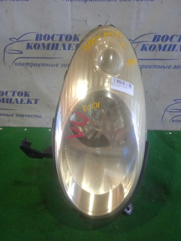 Фара Nissan March AK12 CR12DE прав