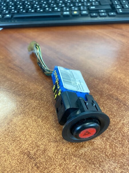 Кнопка аварийной остановки Honda Stepwgn RF1 B20B