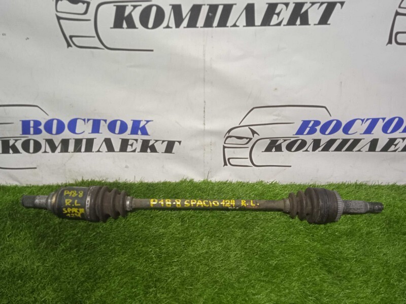 Привод Toyota Corolla Spacio ZZE124N 1ZZ-FE зад лев