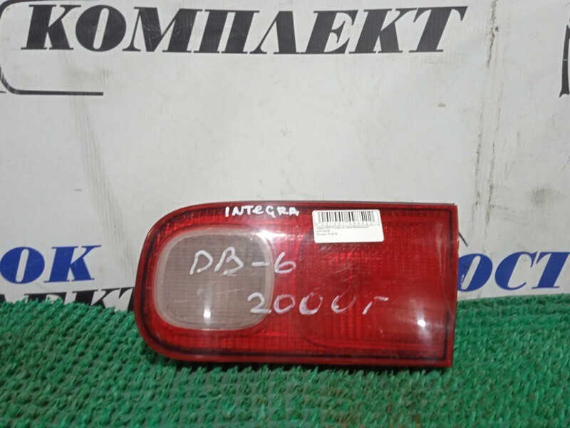Фонарь вставка багажника Honda Integra DB6 прав
