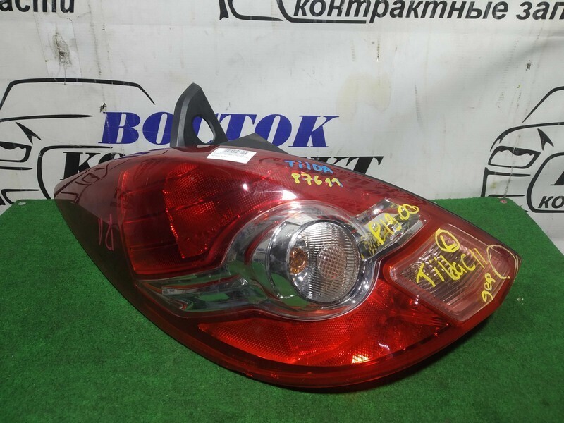 Фонарь стоп-сигнала Nissan Tiida C11 лев
