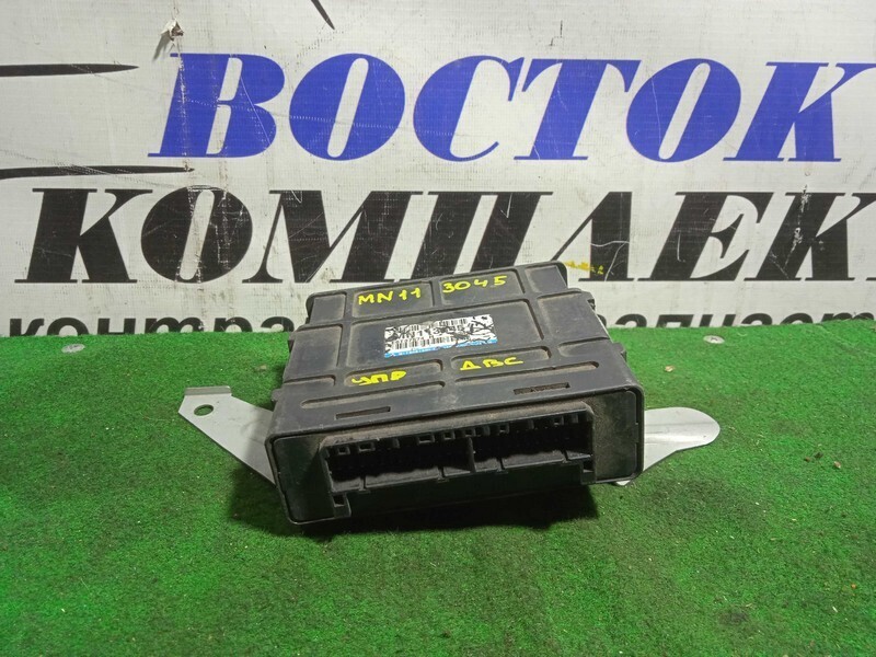 Блок управления ДВС Mitsubishi EK Wagon H81W 3G83