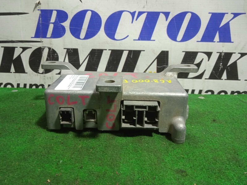 Блок управления рулевой рейкой Mitsubishi Colt Z21A 4A90