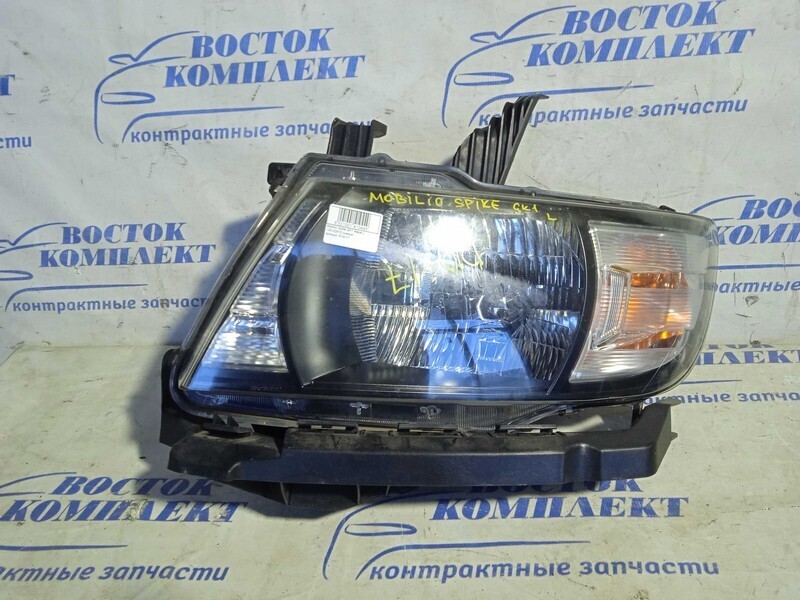 Фара Honda Mobilio Spike GK1 L15A лев