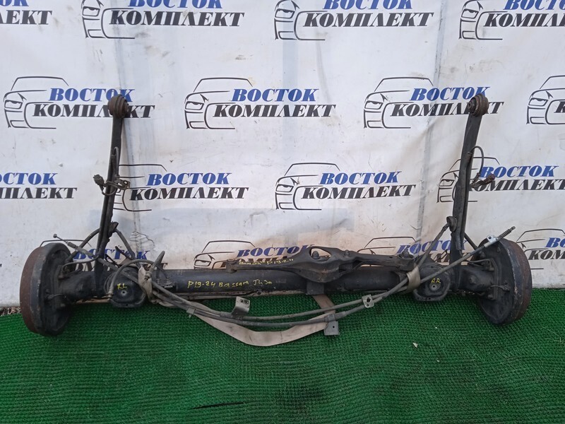 Балка поперечная Nissan Bassara JU30 KA24DE зад