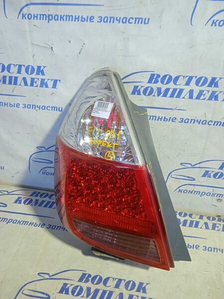 Фонарь стоп-сигнала Honda Fit GD1 L13A лев