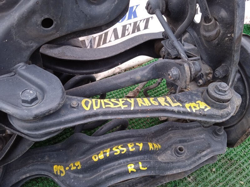 Рычаг подвески нижний Honda Odyssey 2000 RA6 F23A зад лев