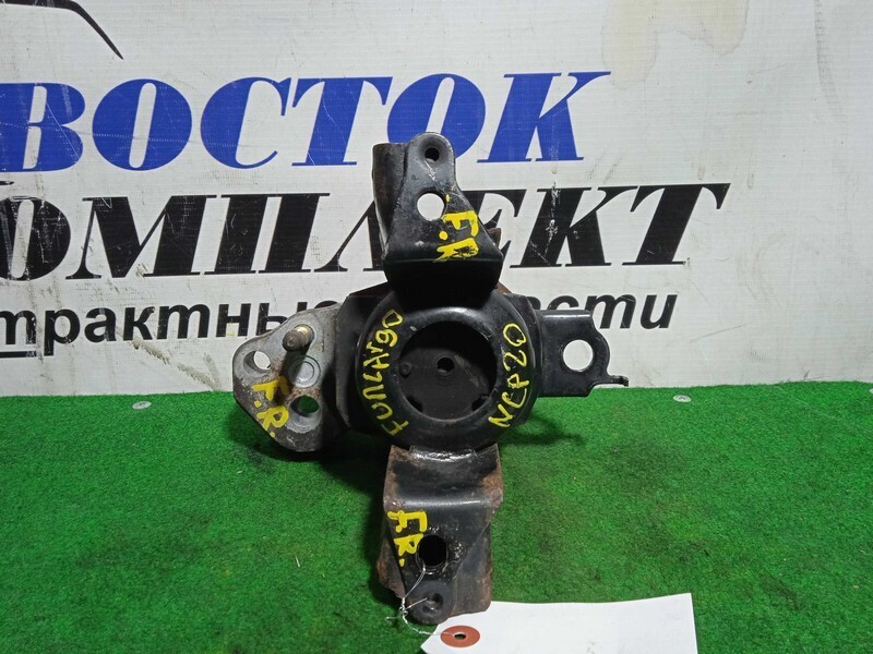 Подушка двигателя Toyota Funcargo NCP20 2NZ-FE прав