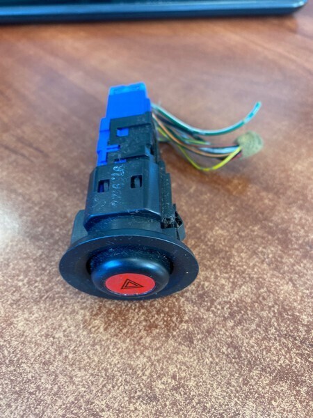 Кнопка аварийной остановки Honda Stepwgn 1998 RF1 B20B